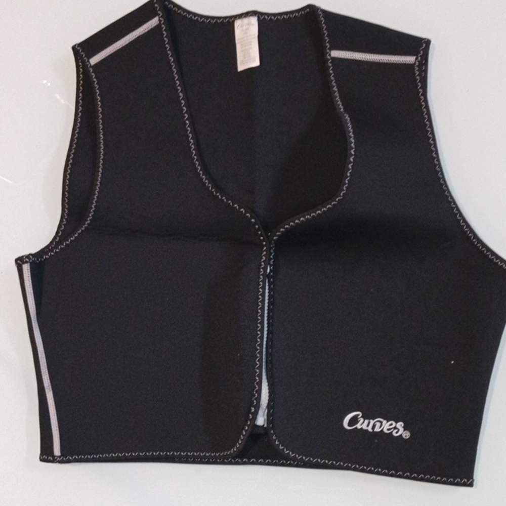 Curves Trimming Vest    XL